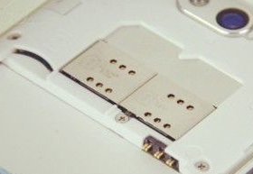 手機sim卡座